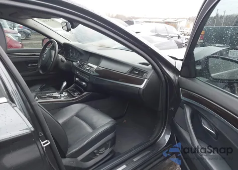 2013 BMW 528I xDrive z USA, uszkodzony, nr VIN WBAXH5C56DD107545